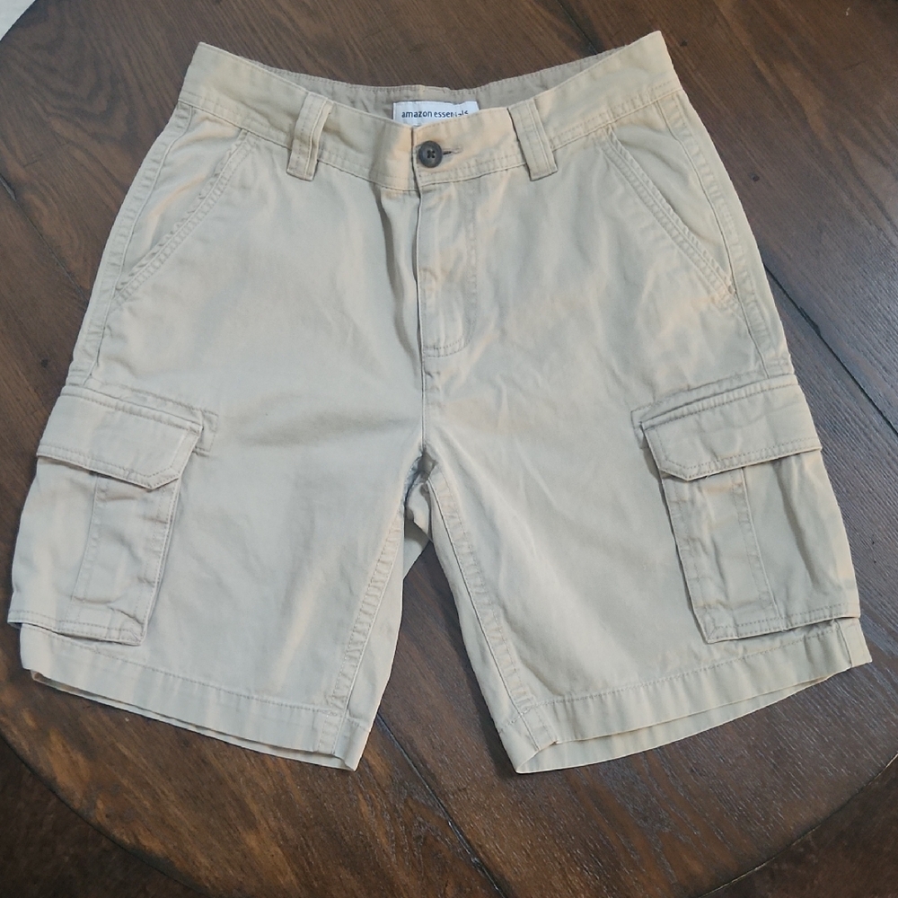 Amazon Essentials Men’s Light Khaki Cargo Shorts